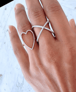 Load image into Gallery viewer, Amour Jumbo Heart Ring