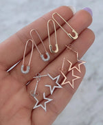 Load image into Gallery viewer, Wilderness Large Star Outline Earrings
