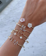 Load image into Gallery viewer, Sentiments Mom and Kids Bangle