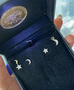 Load image into Gallery viewer, Timeless essentials Star and Moon Mini Dangling Earrings
