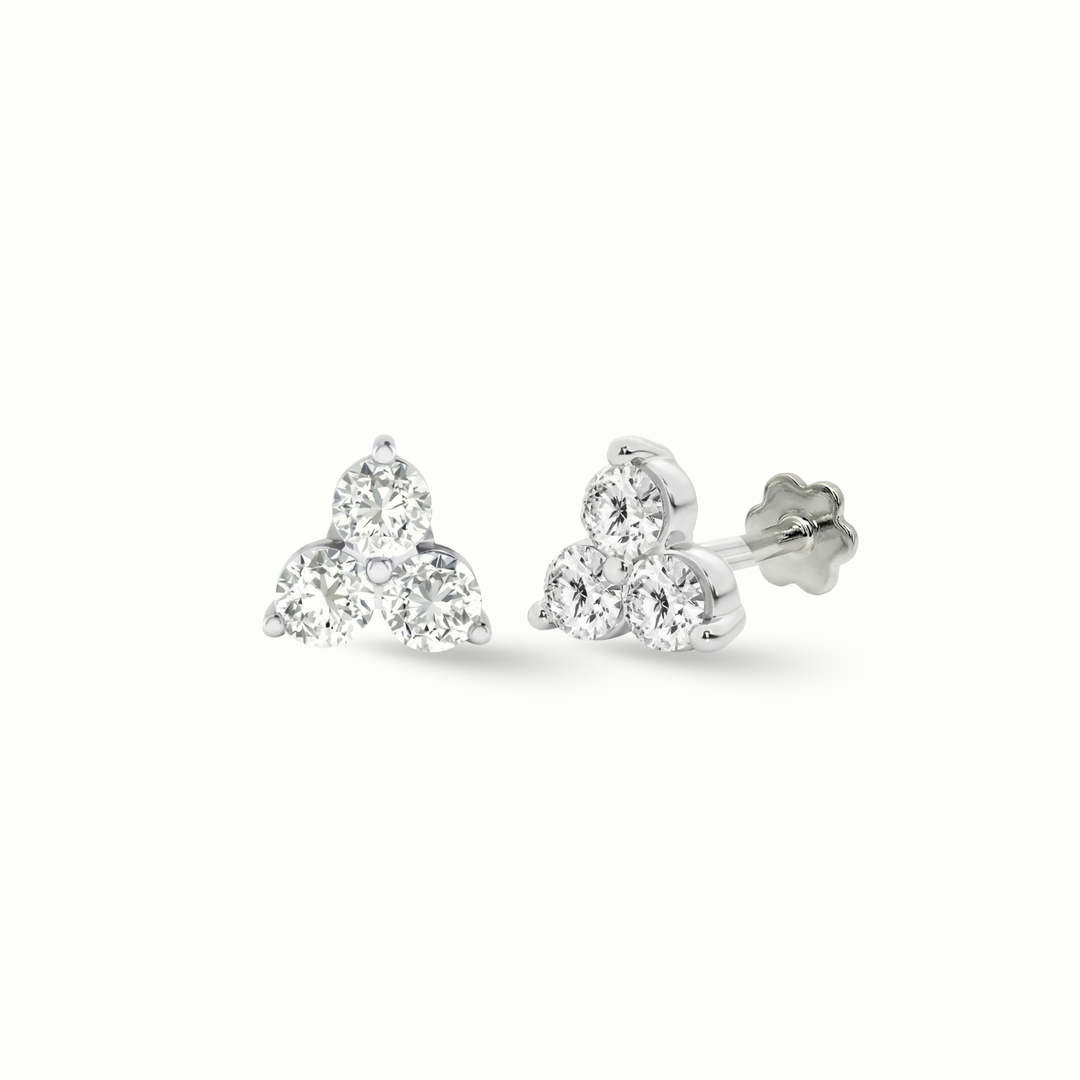Timeless essentials 3 Diamonds Ear Studs