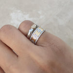 Load image into Gallery viewer, Wilderness Clover Pinky Band Ring

